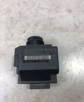 Mercedes-Benz C W203 Ignition lock A2095453908 33002432 8019812461706152