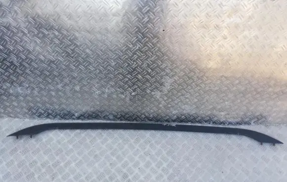 Roof bar rail