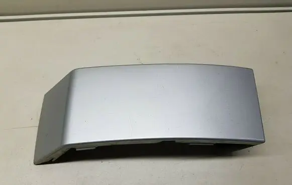 Volvo XC90 Rear/tail light trim molding 8620819