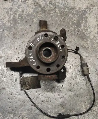 Opel Astra H Front wheel hub