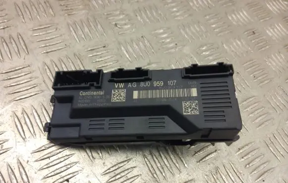 Audi Q3 8U Tailgate/trunk control unit/module 8U0959107 A2C74056903