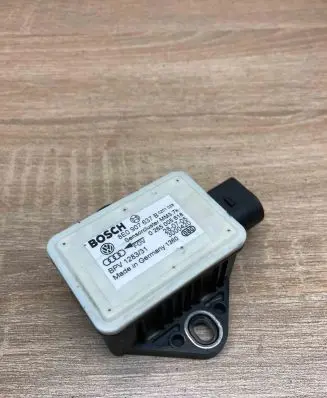 Audi A6 S6 C6 4F ESP acceleration yaw rate sensor 8E0907637B 0265005618