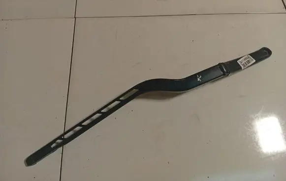 Audi A3 S3 8P Front wiper blade arm 8P1955407A