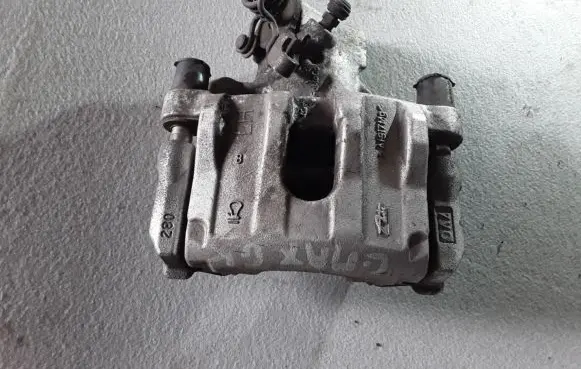 Ford C-MAX II Rear brake caliper