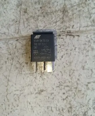 Audi A5 8T 8F Other relay 7M0951253C
