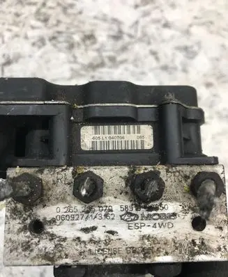 Hyundai Santa Fe ABS Pump 605L1040706