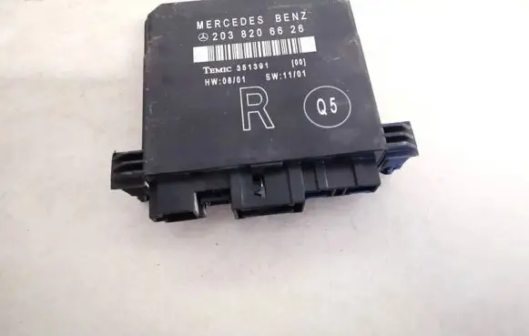 Mercedes-Benz C W203 Door control unit/module 2038206626