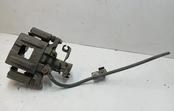 Ford Mustang VI Rear brake caliper GB2HE