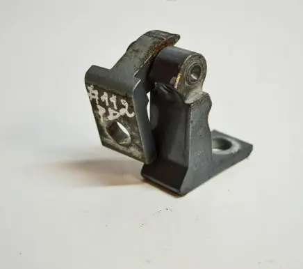 Audi A5 8T 8F Front door upper hinge 8K0831402D