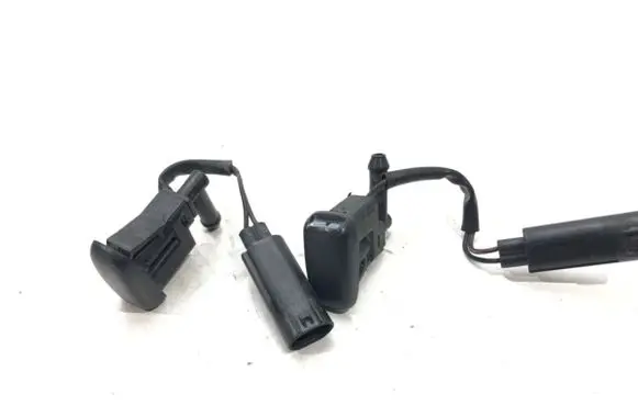 Audi A5 8T 8F Windshield washer spray nozzle 7110851