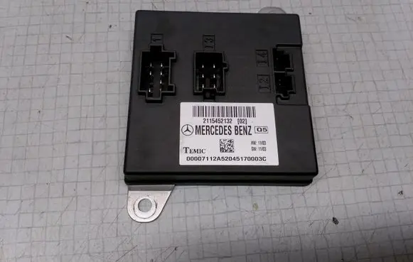 Mercedes-Benz E W211 Comfort/convenience module 2115452135 00007112A