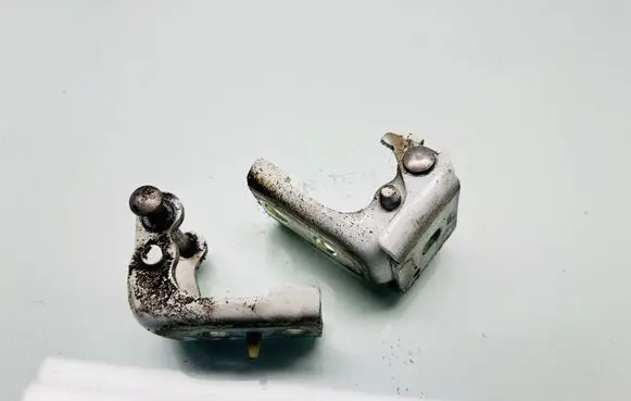 Toyota Proace Front door upper hinge 