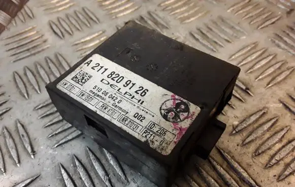 Mercedes-Benz E W211 Alarm control unit/module 2118209126 A2118209126