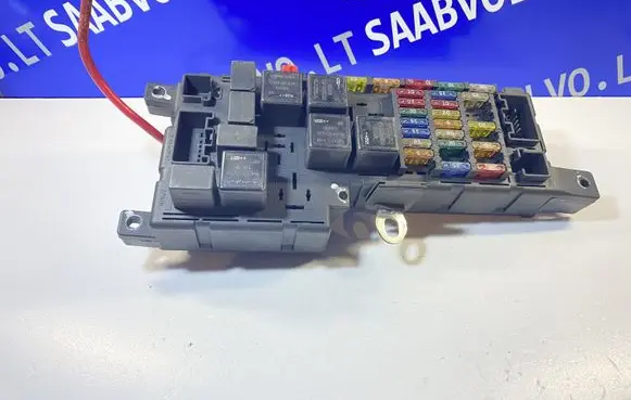 Volvo V70 Fuse box set 8678449 518828009