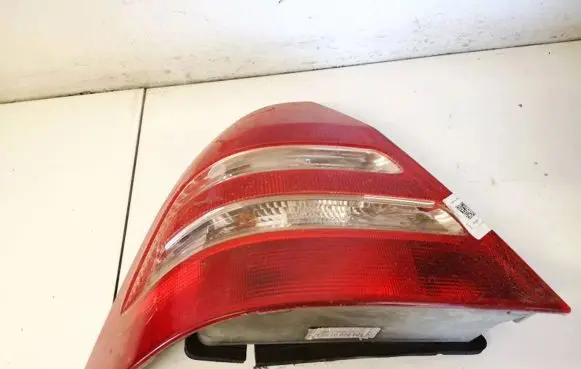 Mercedes-Benz C W203 Rear/tail lights 2038200164L
