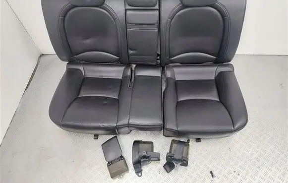 Citroen C6 Second row seats 