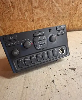 Volvo S80 Climate control unit 9496811 047400224