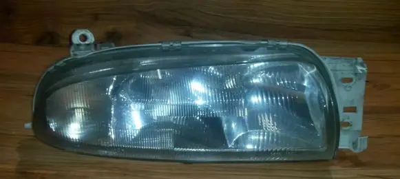 Ford Fiesta Headlight/headlamp 0301049004