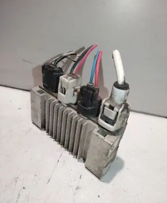 Toyota Avensis T270 Glow plug pre-heat relay 2855130010