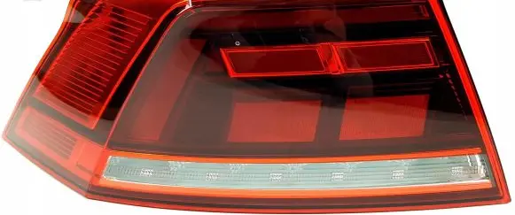 Volkswagen PASSAT B8 Rear/tail lights