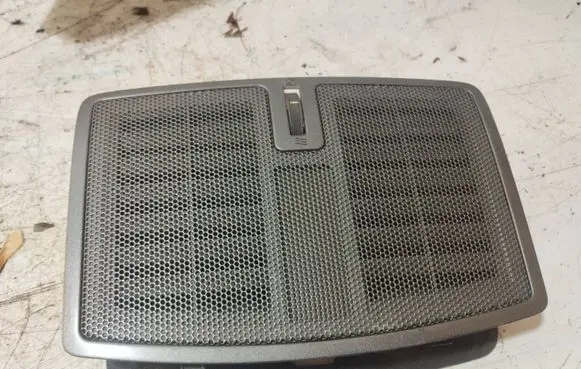 Toyota Auris 150 Dash center air vent grill 5567002110