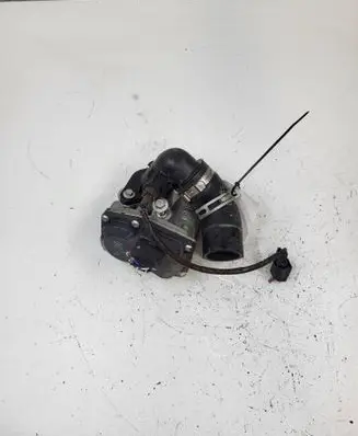 Nissan Qashqai EGR valve H8201143495 147104647R HU1501000211