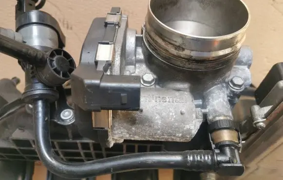 BMW 7 F01 F02 F03 F04 Throttle valve 1354759787102