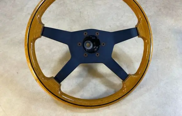 BMW 7 E23 Steering wheel 32331117369