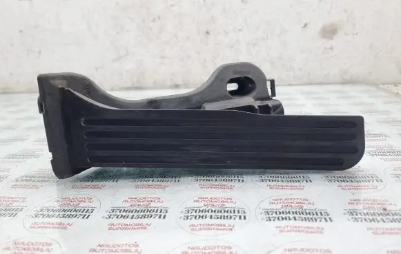 Volkswagen PASSAT B6 Accelerator throttle pedal 1K1721503L