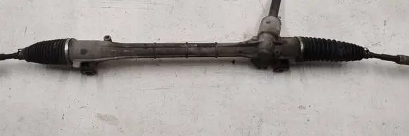 Toyota Avensis T270 Steering rack 001260 3f160080