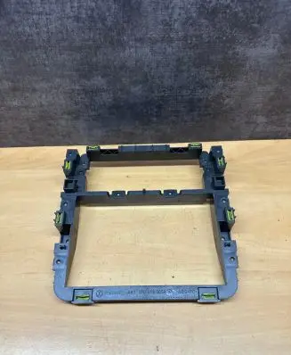 Volkswagen Touran I Frame 1T0858005A