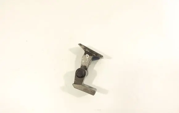BMW 2 F45 Front door upper hinge 7246067