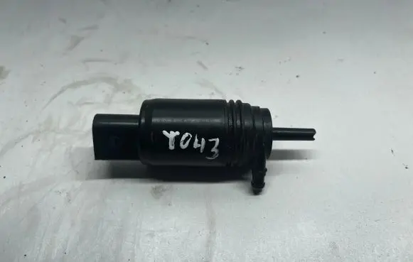 BMW 1 F20 F21 Windscreen/windshield washer pump 7345844 105435