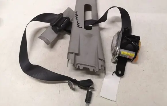 Hyundai Tucson JM Front seatbelt 888102E400