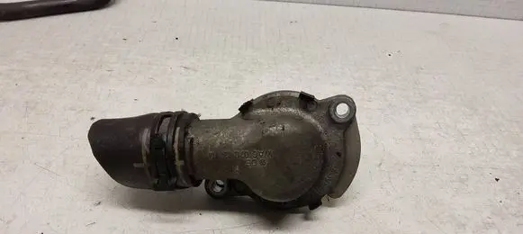 Volkswagen Transporter - Caravelle T5 Thermostat/thermostat housing 070121114
