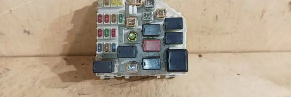 Toyota RAV 4 (XA20) Fuse module