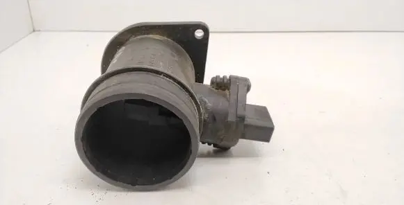 Volkswagen PASSAT B5 Mass air flow meter 028906461 0281002216