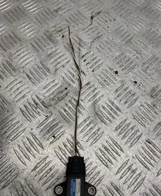 Nissan Navara D23 Steering angle sensor 1049910731