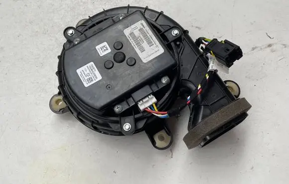 Audi Q4 Sportback e-tron Rear glass lock/latch W252 9670033580