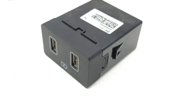 Hyundai Tucson IV NX4 USB socket connector 96125N9500NNB