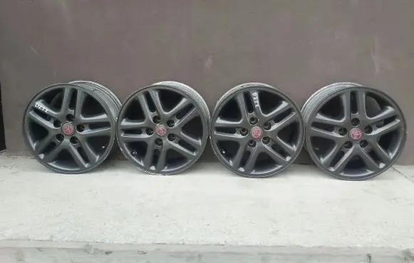Toyota RAV 4 (XA20) R16 alloy rim 