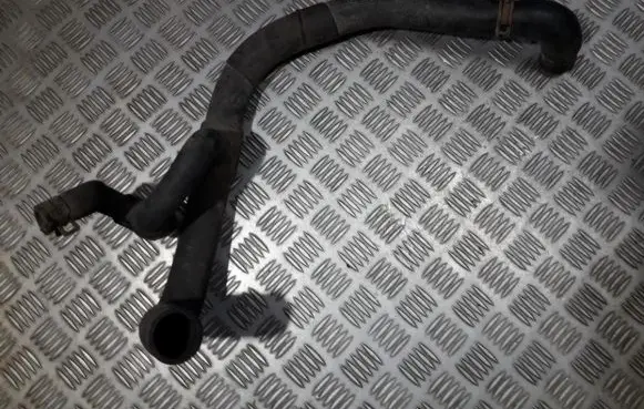 Volkswagen Transporter - Caravelle T4 Engine coolant pipe/hose