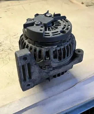 Volvo S80 Generator/alternator 9442841 0124515017