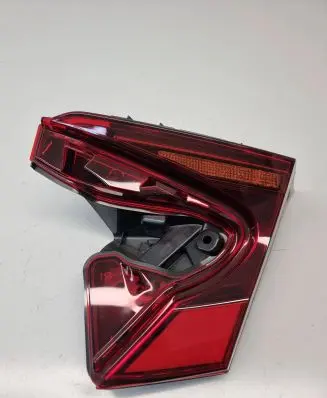 Toyota C-HR I Tailgate rear/tail lights 81580F413000