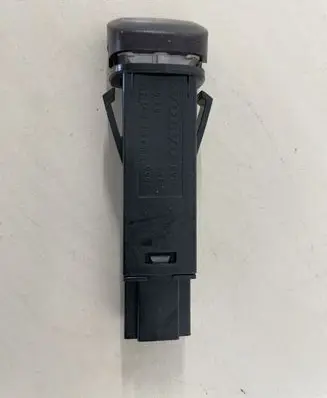 Volvo XC90 Hazard light switch 9168302 4970