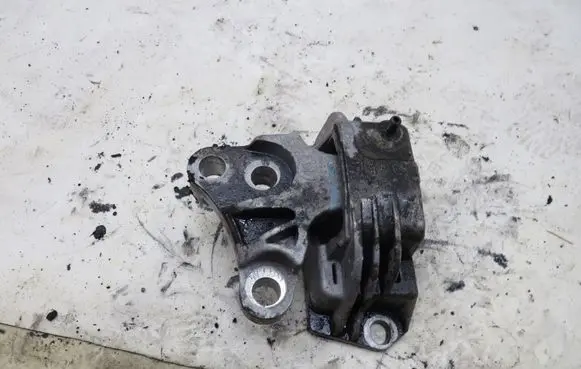 Fiat 500X Gearbox mount 00520340180