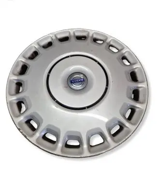 Volvo V60 R16 wheel hub/cap/trim 30760330