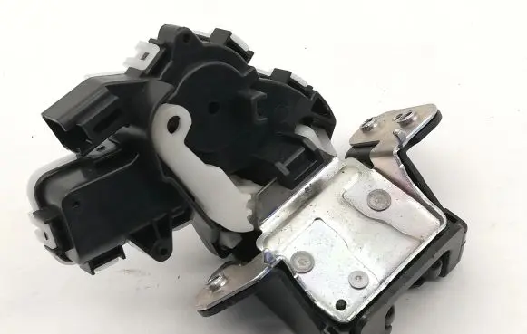 Tailgate/trunk/boot lock/catch/latch