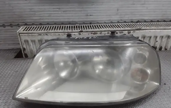 Volkswagen Sharan Headlight/headlamp 7M3941015AA