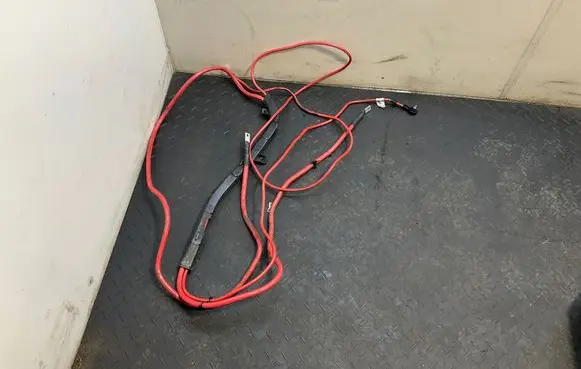 BMW X3 F25 Positive cable (battery) 9321001 9321003 03062015